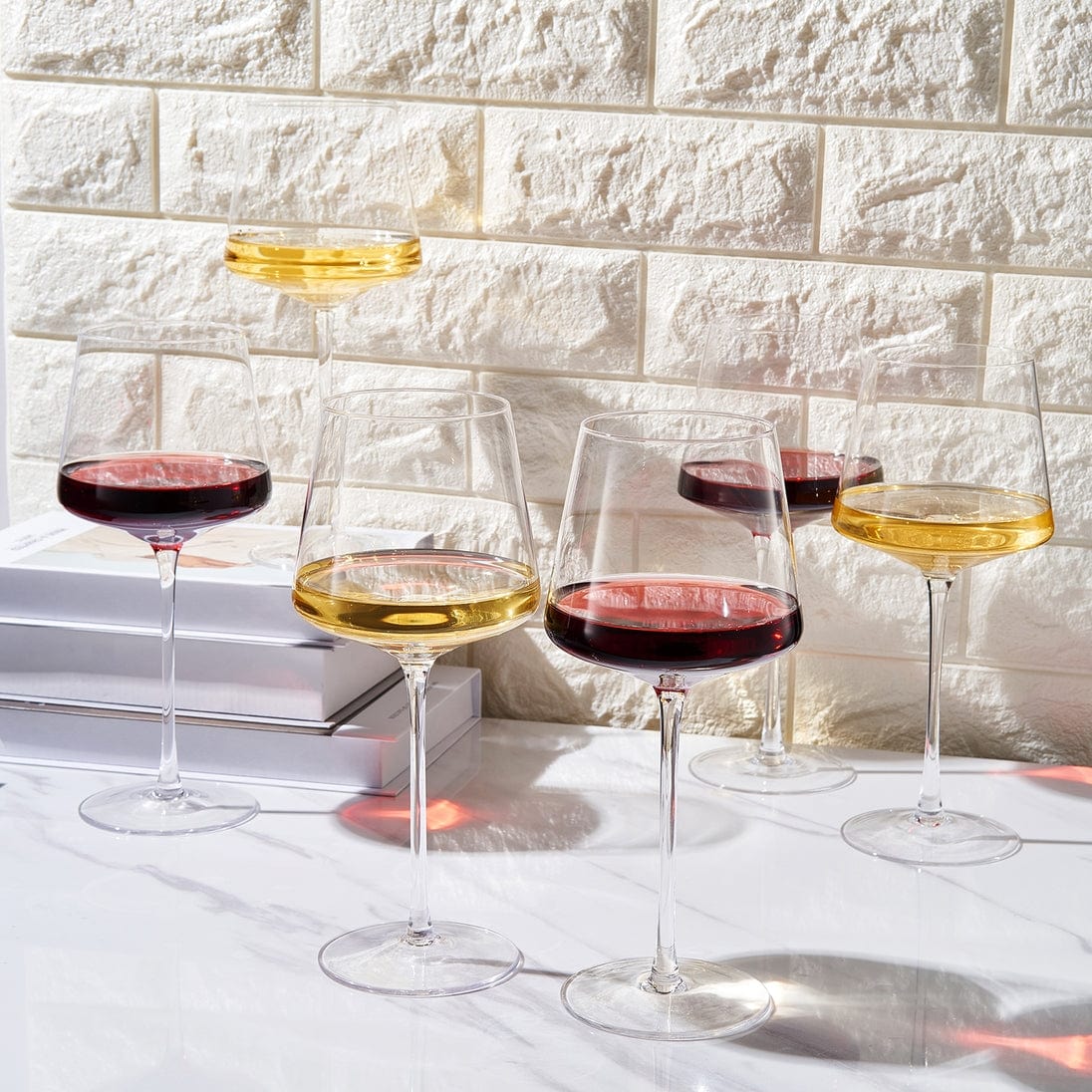Universal crystal wine glass, 8.6 inches tall