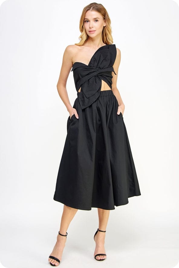 Strut & Bolt Knotted Flower Bow Midi Dress in Black