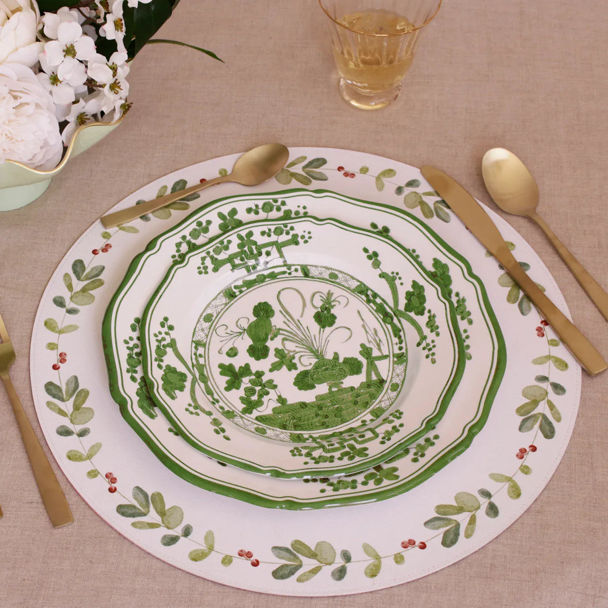 Vida Faenza 9" White & Green Salad Plate Set of 4