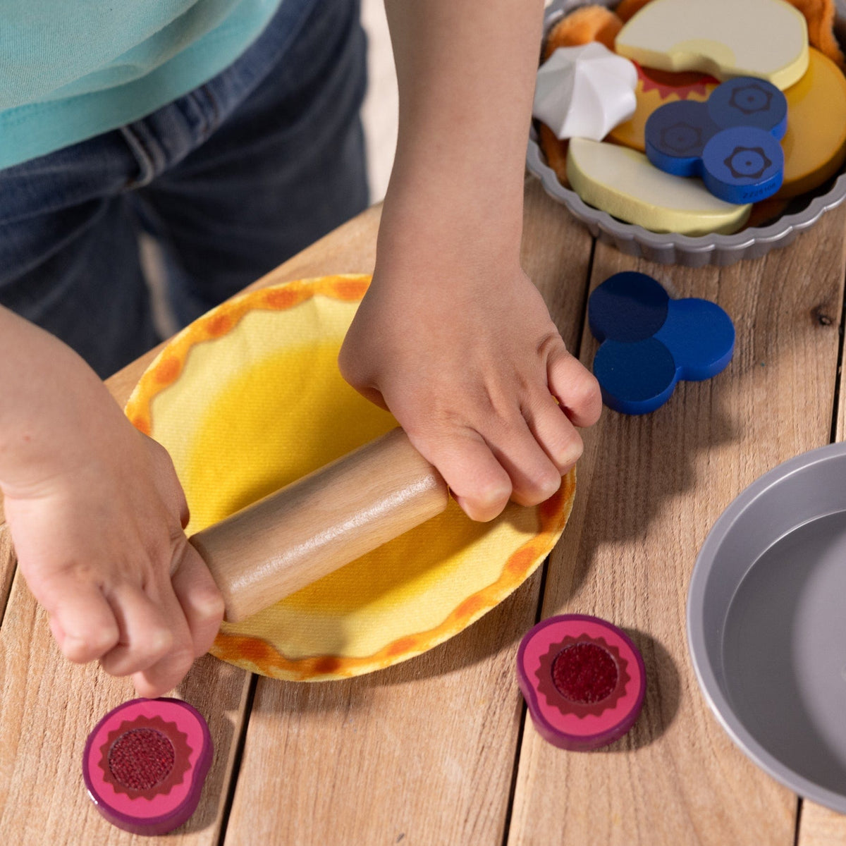 Melissa & Doug Make & Bake Pies Play Set - Little Miss Muffin Children & Home