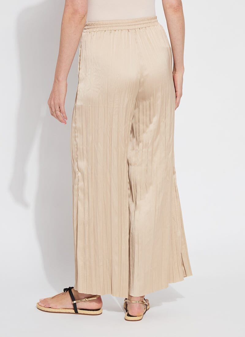 Lysse The Packable Pleated Palazzo Pant (28" Inseam) in Chablis - Little Miss Muffin Children & Home