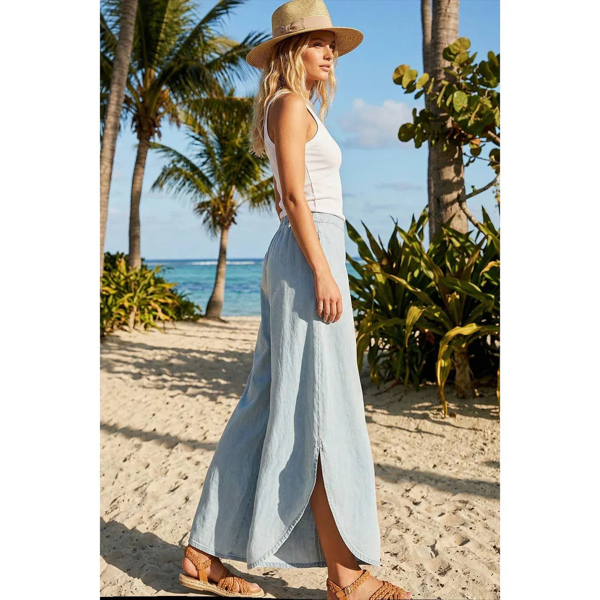Tulip Cut Washed Denim Relaxed Fit Jeans, 2 Colors Available