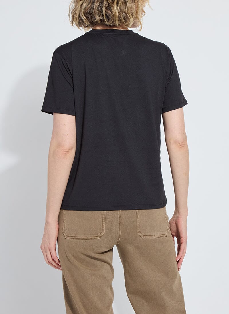 Lysse Perfect Box-Cut Short-Sleeve Tee in Black