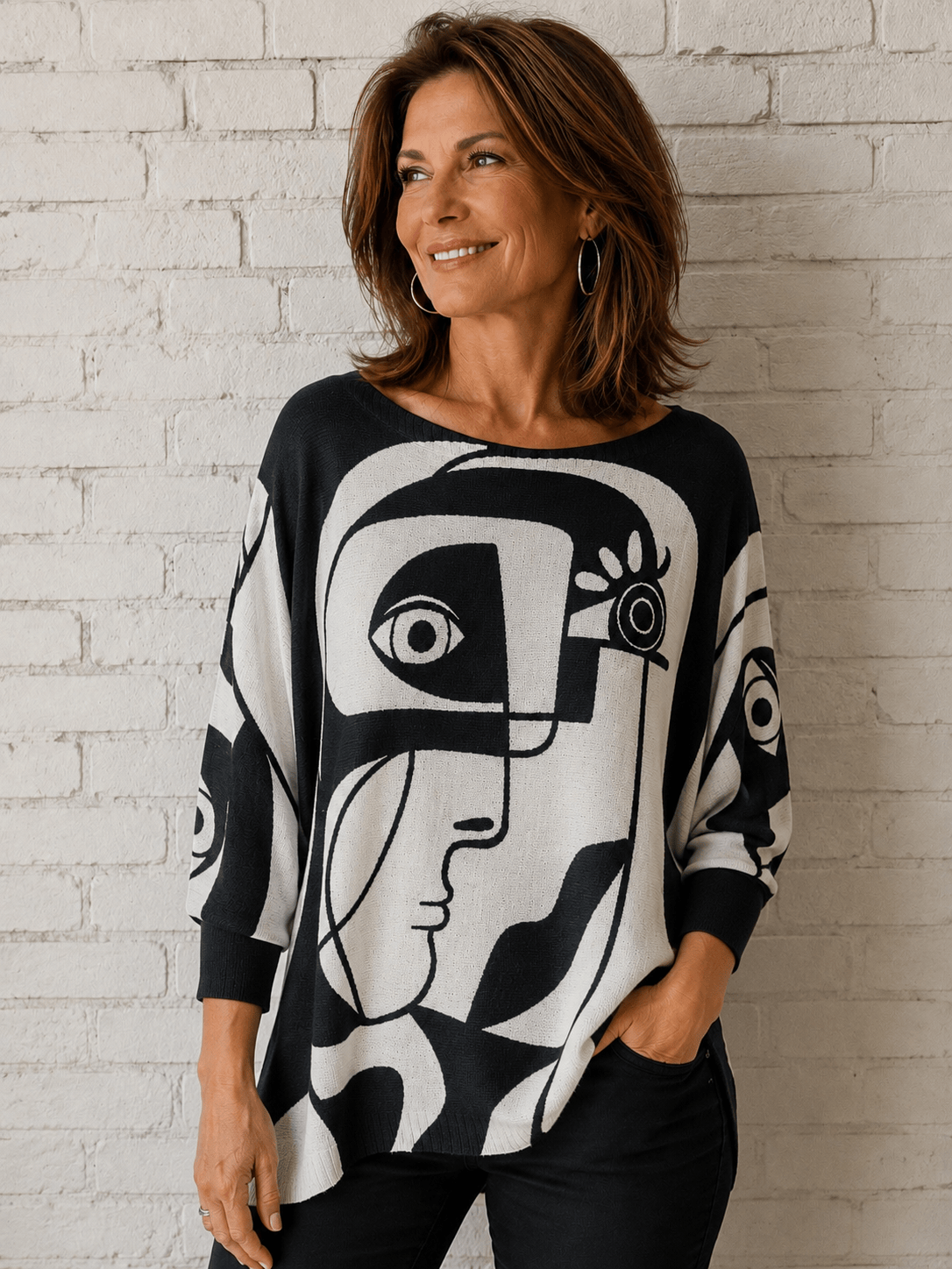 Loowie Black & White Picasso Abstract Art Print Sweater | Made in Italy