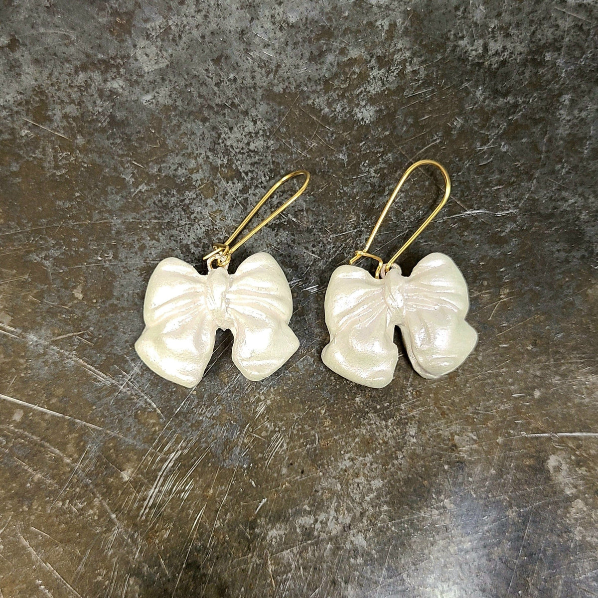 Carol Cassisa Carol Cassisa Pour Lily Bow Earrings - Little Miss Muffin Children & Home
