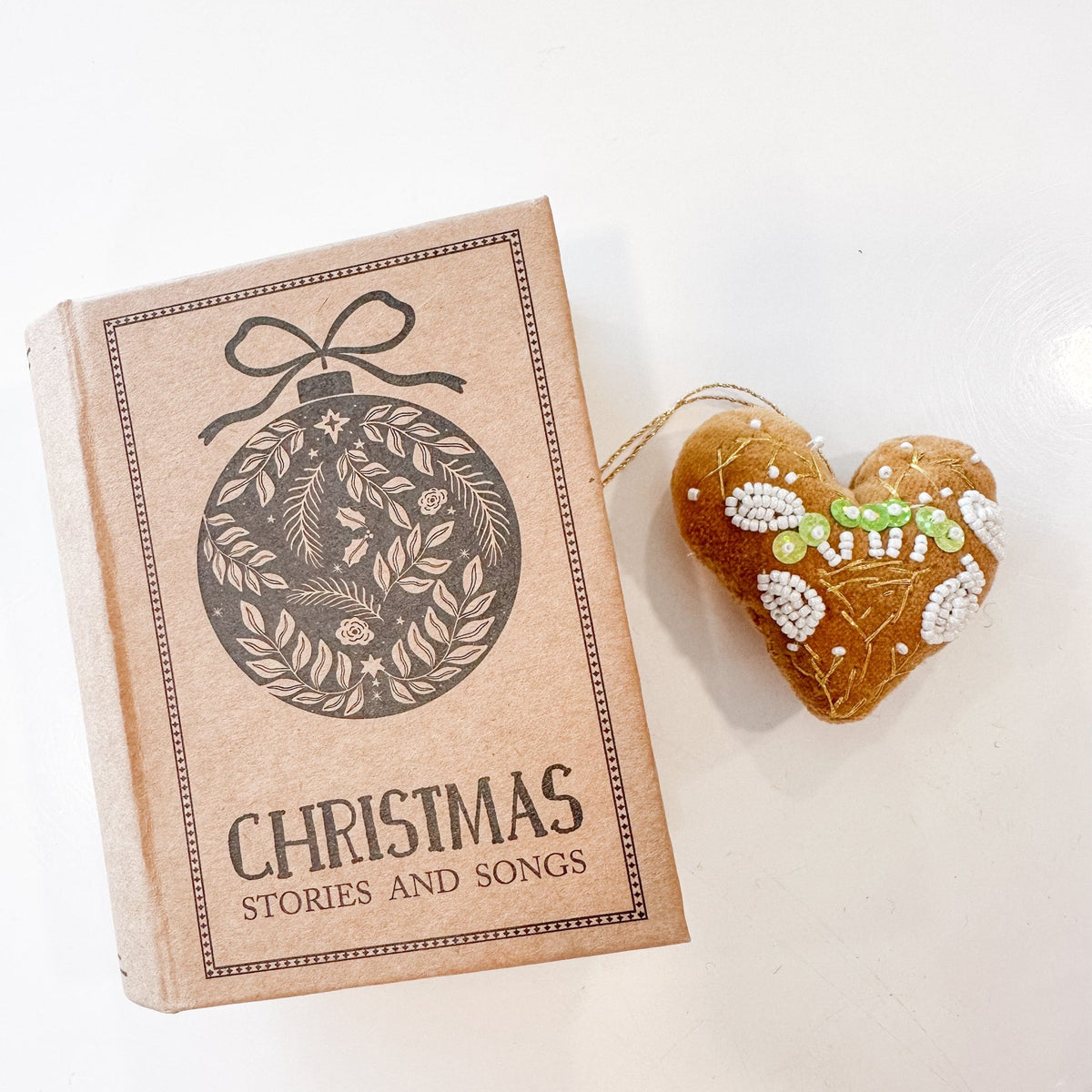 felt ornament with gift box