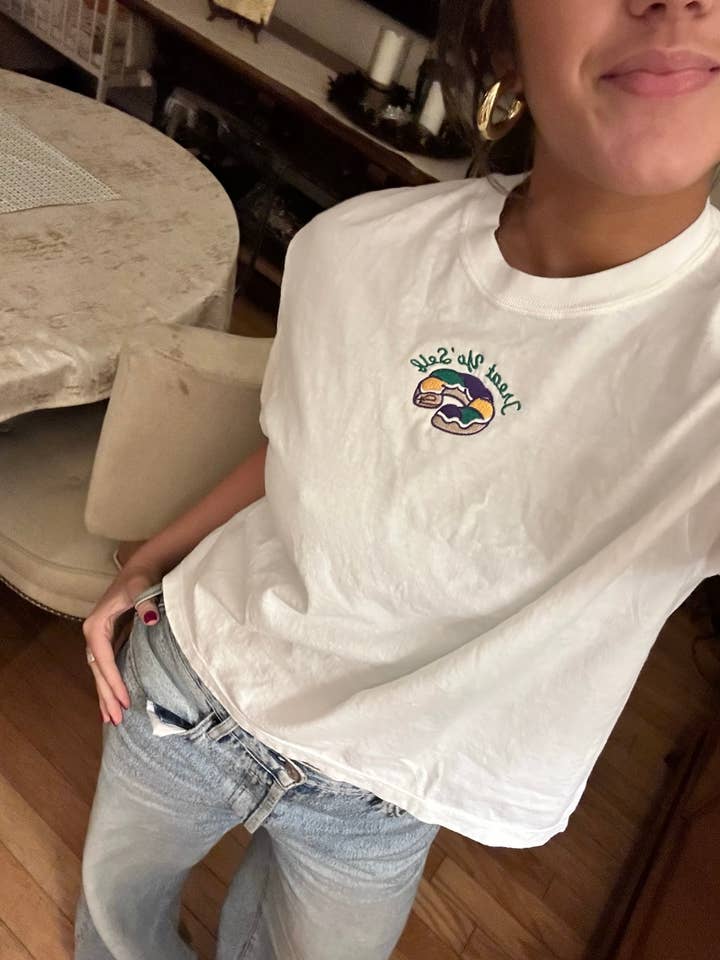 Whereable Art Mardi Gras Treat Yo’ Self King Cake Boxy T-Shirt - Little Miss Muffin Children & Home