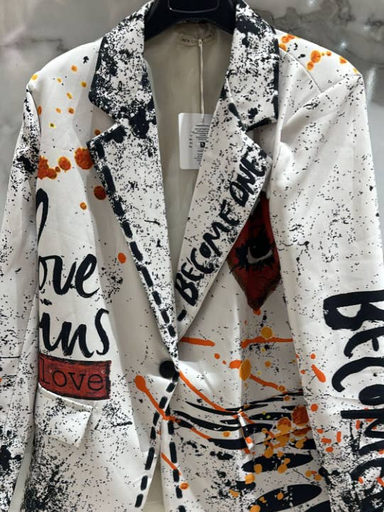 Italian Script & Hearts Print Blazer