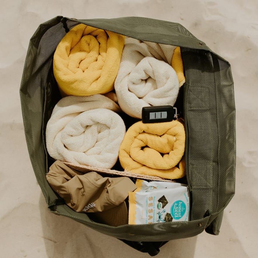 Beach Hauler™ Mesh Backpack in Pandanus