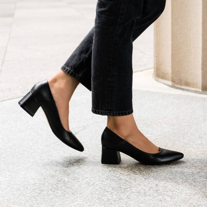 go to heel for women in black