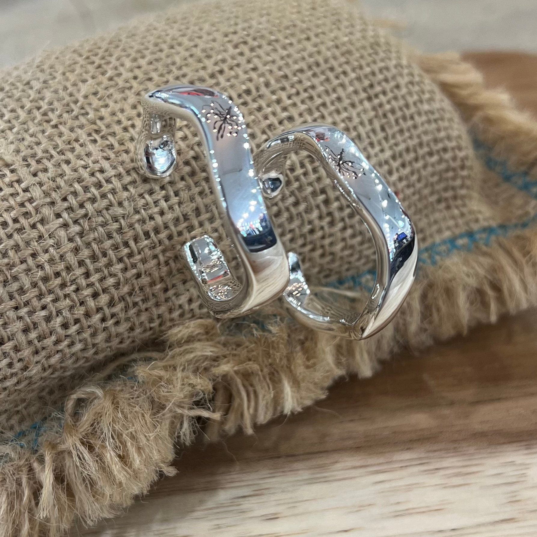 Simon Sebbag Designs Simon Sebbag Designs Left Right Post Hoop Earrings - Little Miss Muffin Children & Home