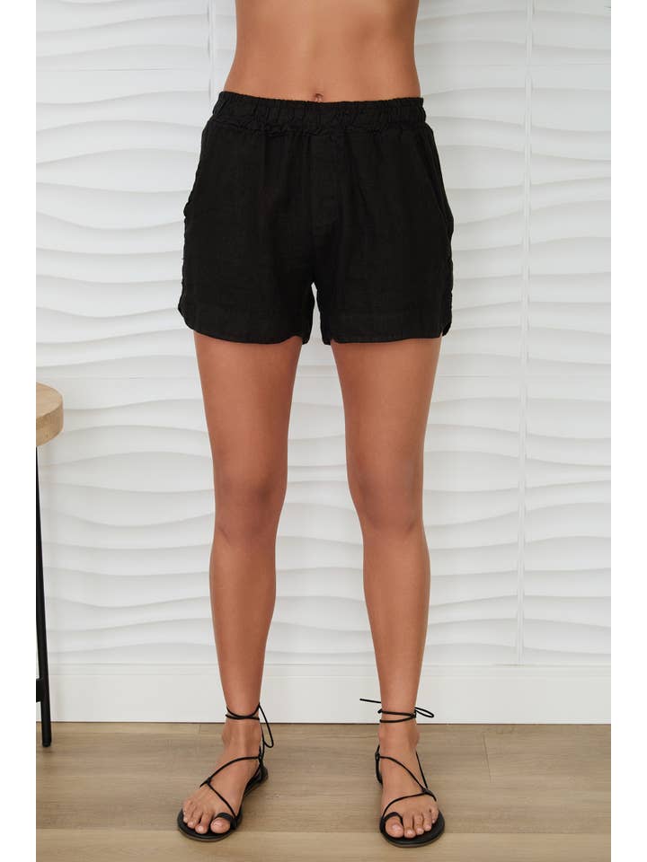 Linen Shorts in Black
