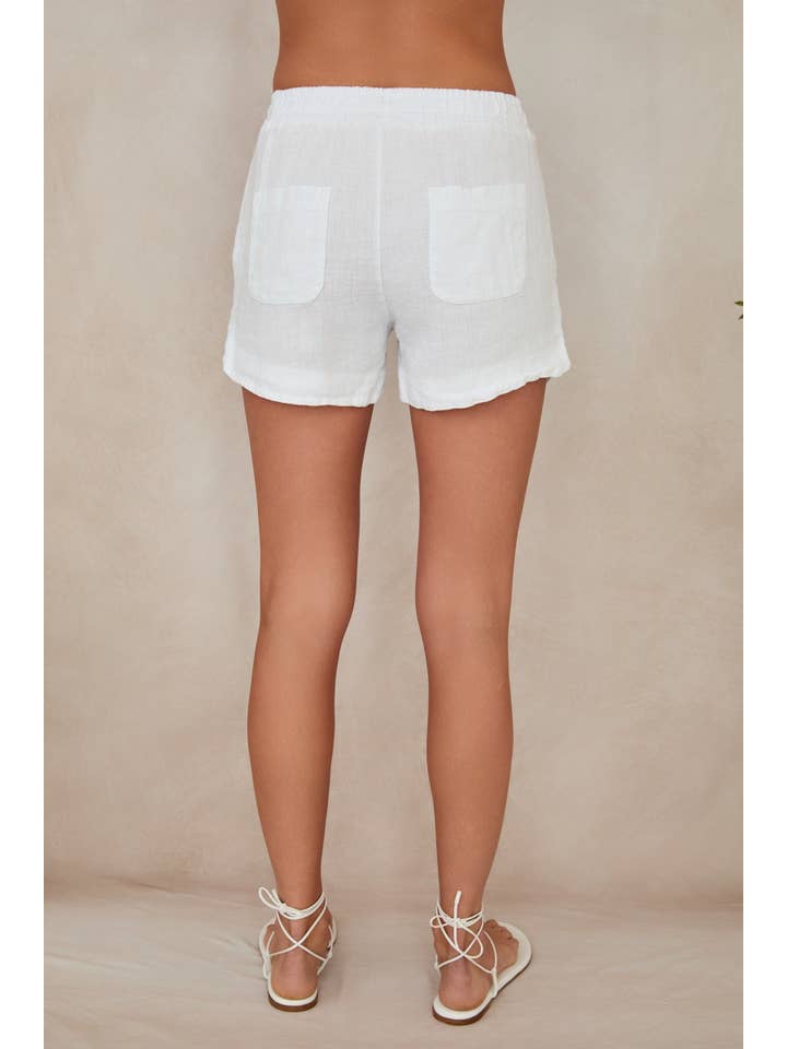 Linen Shorts in White