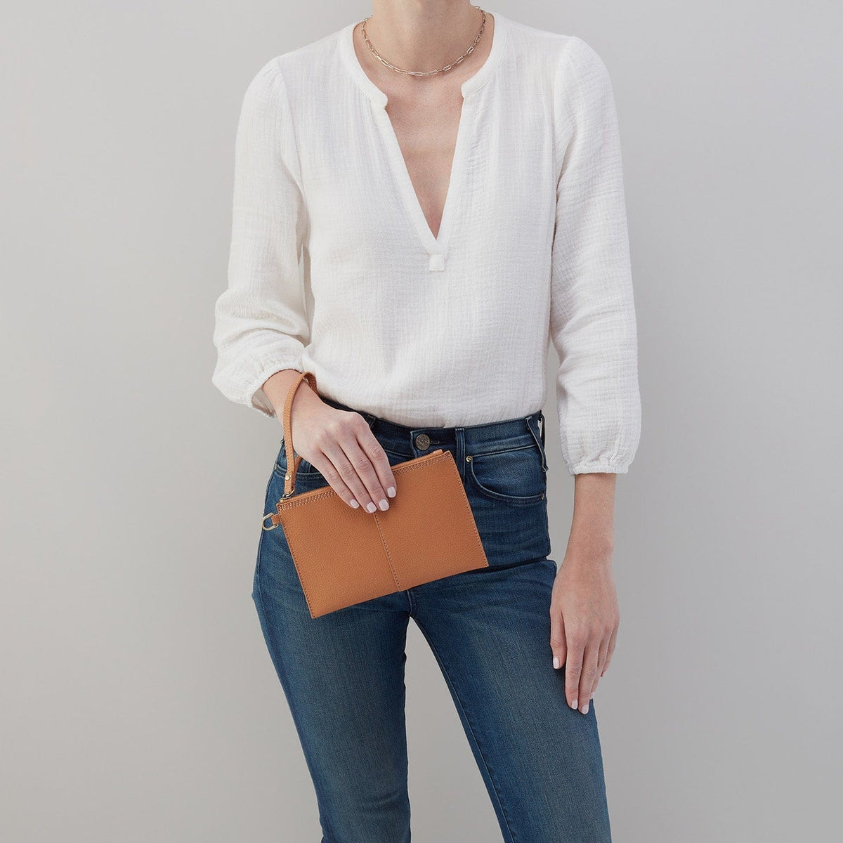 Hobo Hobo Vida Small Pouch In Micro Pebbled Leather - Little Miss Muffin Children & Home