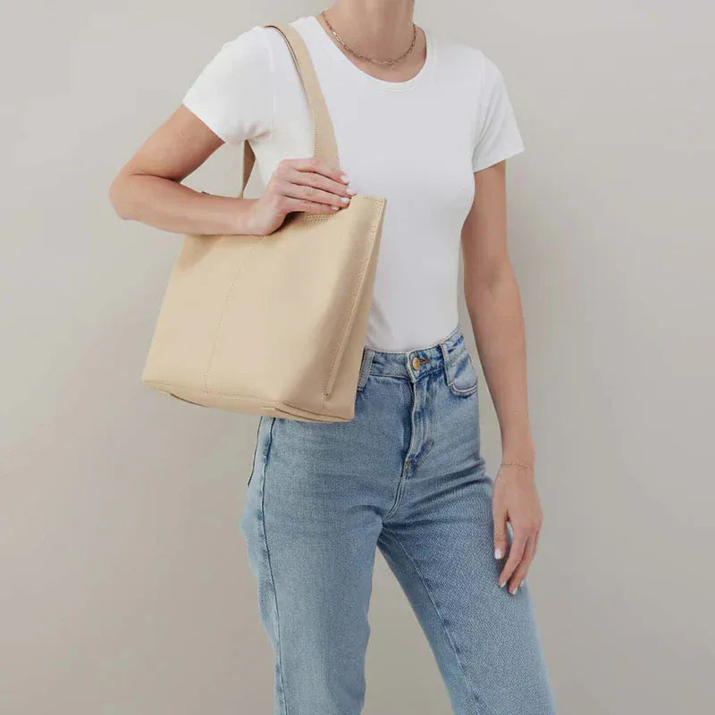 Vida Tote in Micro Pebbled Leather - Almond/Coconut