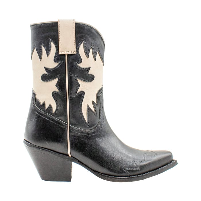black volatile cow boy boots
