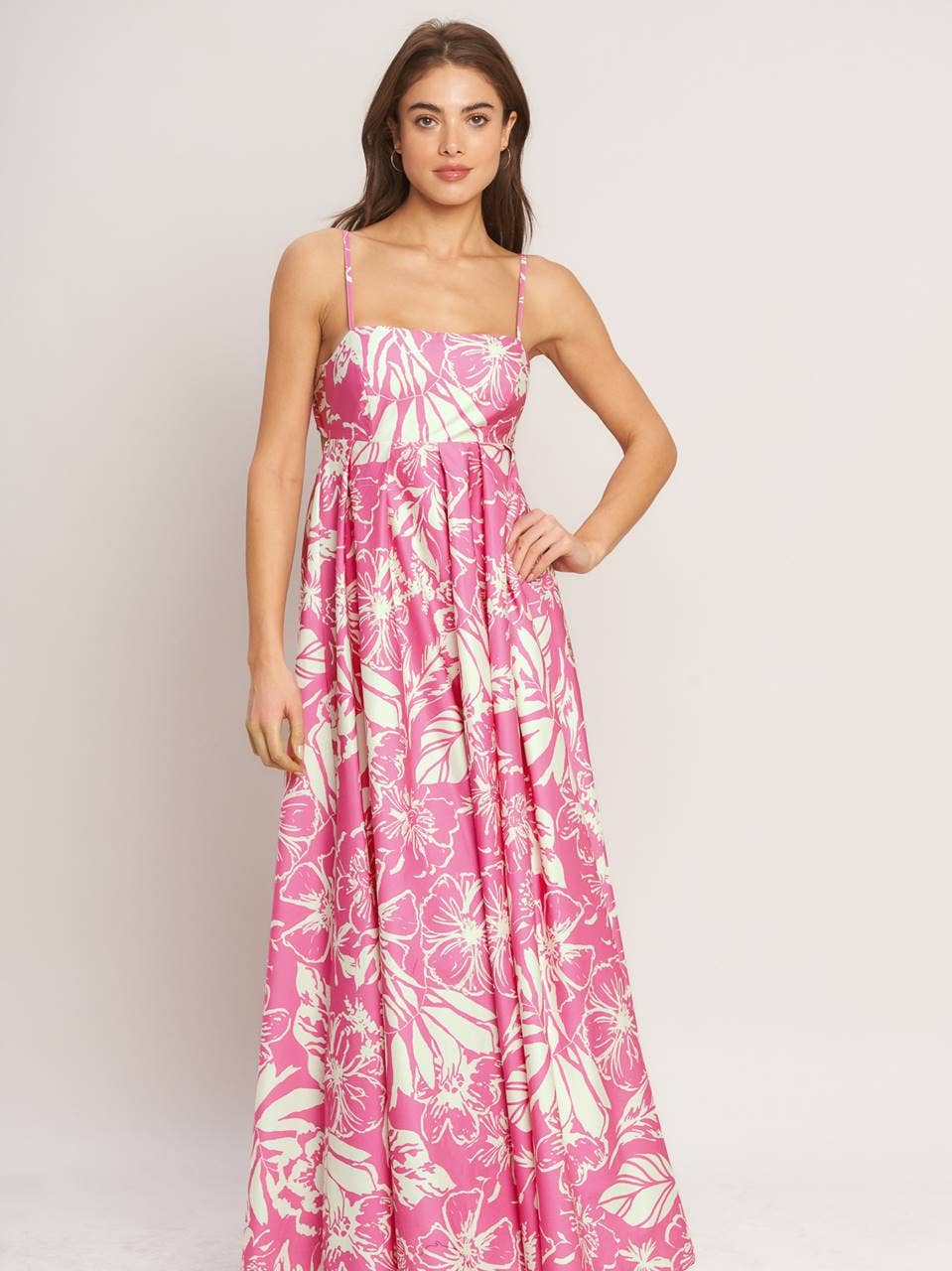flying tomato dress BAROQUE BLOOM WOVEN MIDI l OFF White BLUE GOLD / 2X A printed woven midi dress featuring V neckline GONE COASTAL WOVEN MAXI DRESS