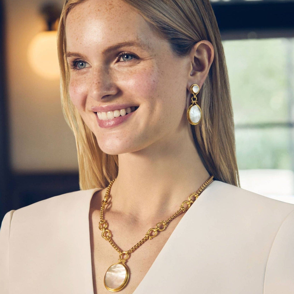 Saratoga Statement Necklace with Mother of Pearl Pendant