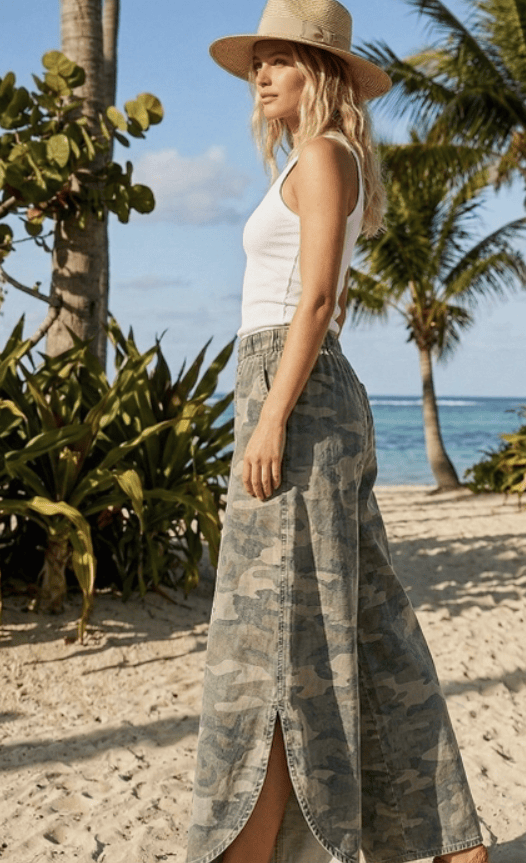 Tulip Cut Washed Camo Relaxed Fit Jeans