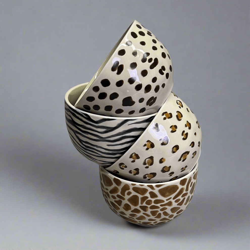 Stoneware Bowl with Animal Print