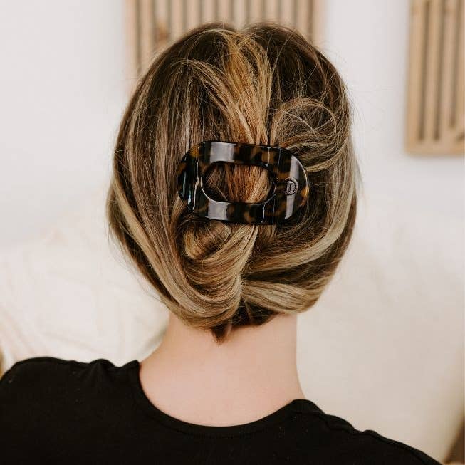 Tortoise Round Flat Hair Clip small