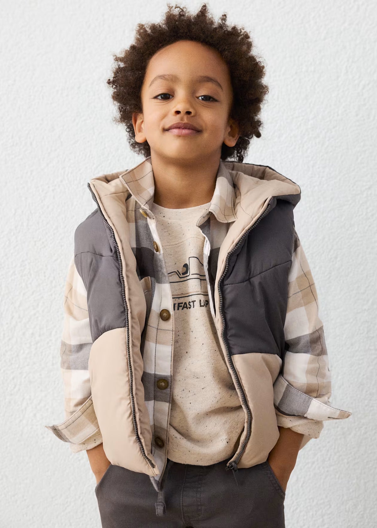 Boys' Reversible Hooded Puffer Vest in Hazelnut