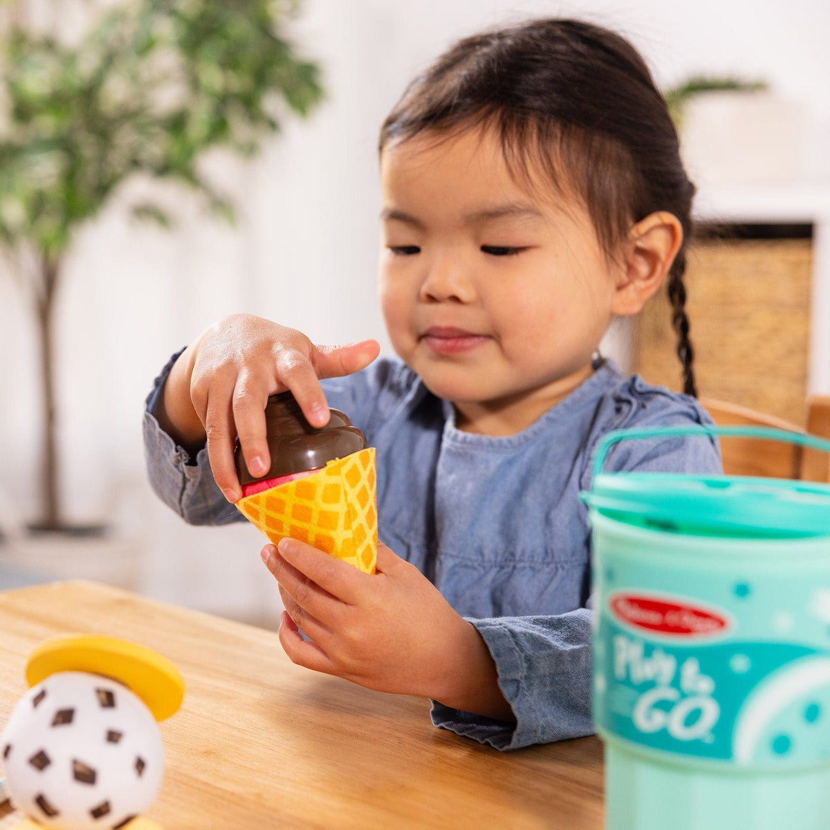 Melissa & Doug Melissa & Doug Play to Go Ice Cream Play Set - Little Miss Muffin Children & Home