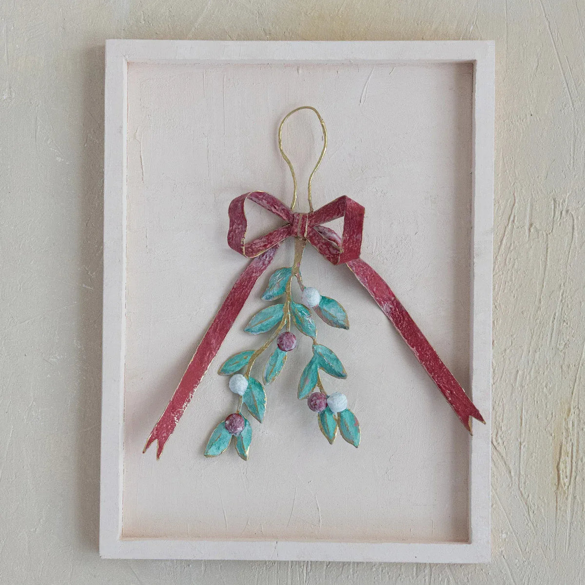 mistletoe wall decor