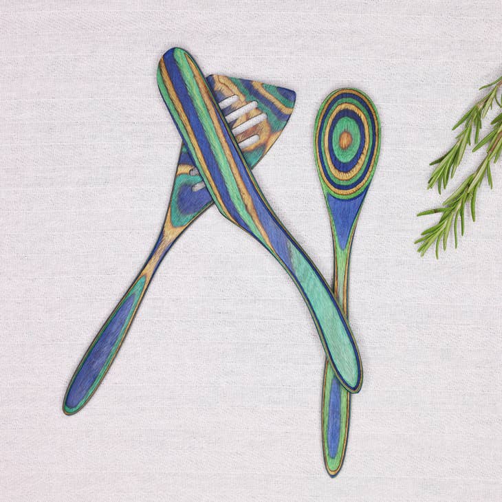 Island Bamboo Island Bamboo 8" Peacock Pakka Spreader - Little Miss Muffin Children & Home