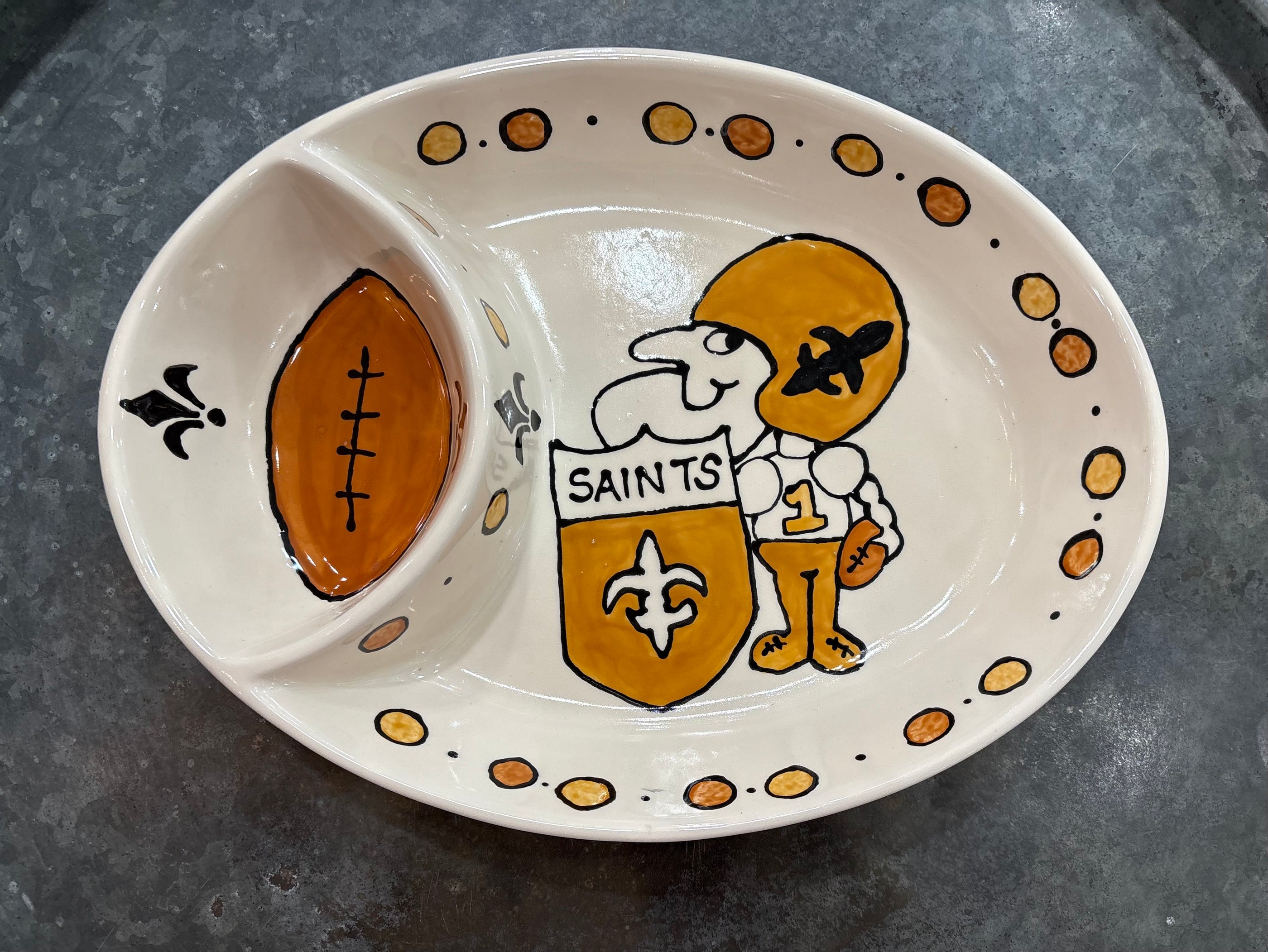 Saints Oval Chip & Dip