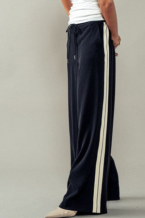 Urban Daizy Repose Wide Leg Pants in Black