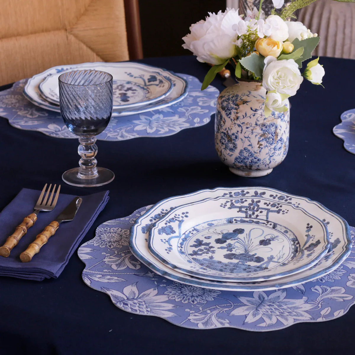 Vida Faenza 9" White & Blue Salad Plate Set of 4