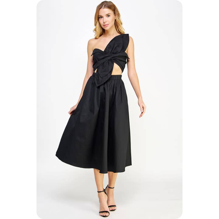 Strut & Bolt Knotted Flower Bow Midi Dress in Black