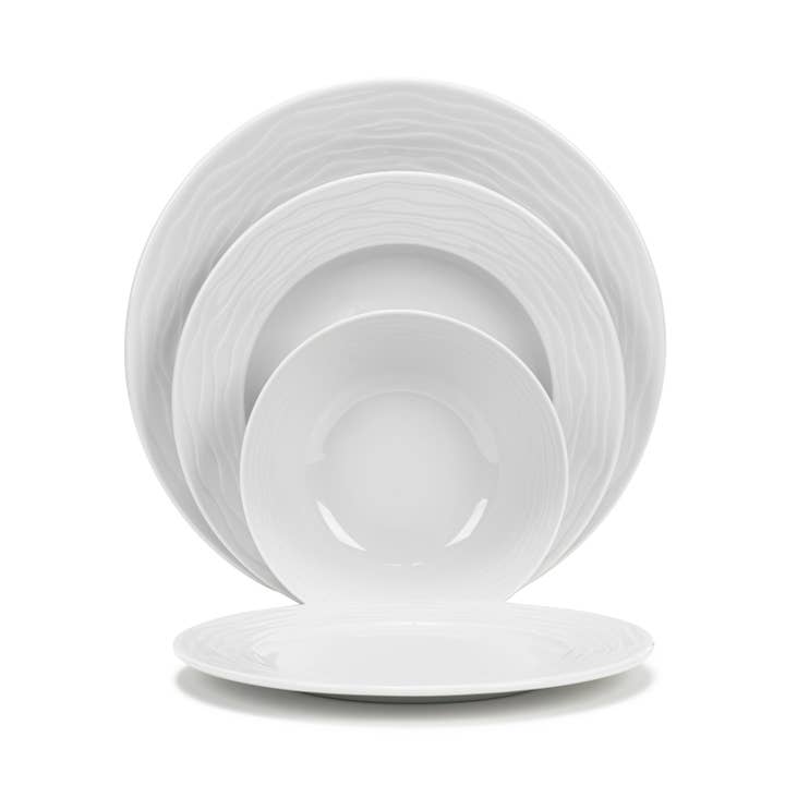 Porcelain 4pc Place Setting in White Wave