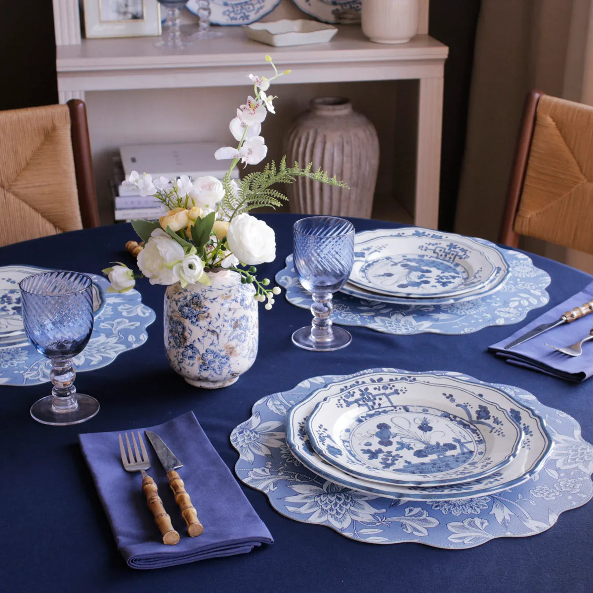 Vida Faenza 11" White and Blue Dinner Plate Set of 4