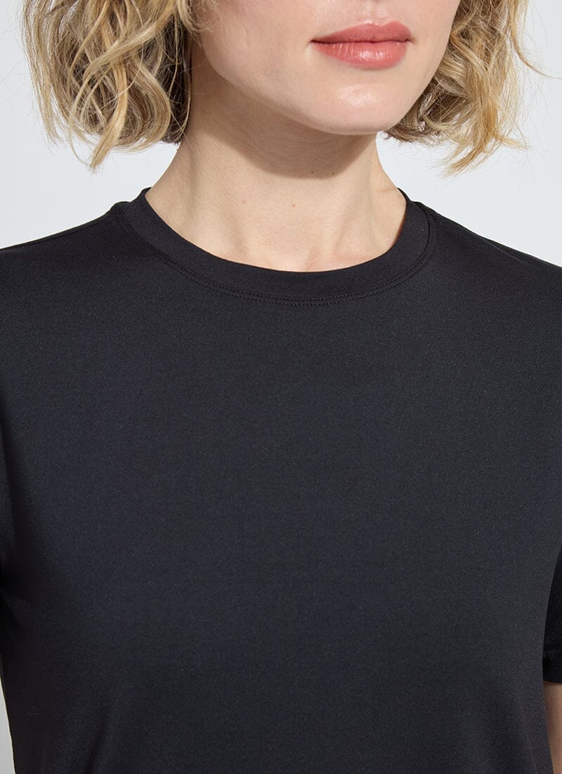 Lysse Perfect Box-Cut Short-Sleeve Tee in Black