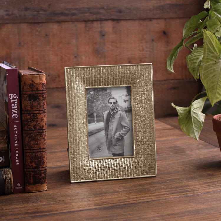 Beatriz Ball Sierra Modern Nassau 4x6 Frame, Gold - Little Miss Muffin Children & Home