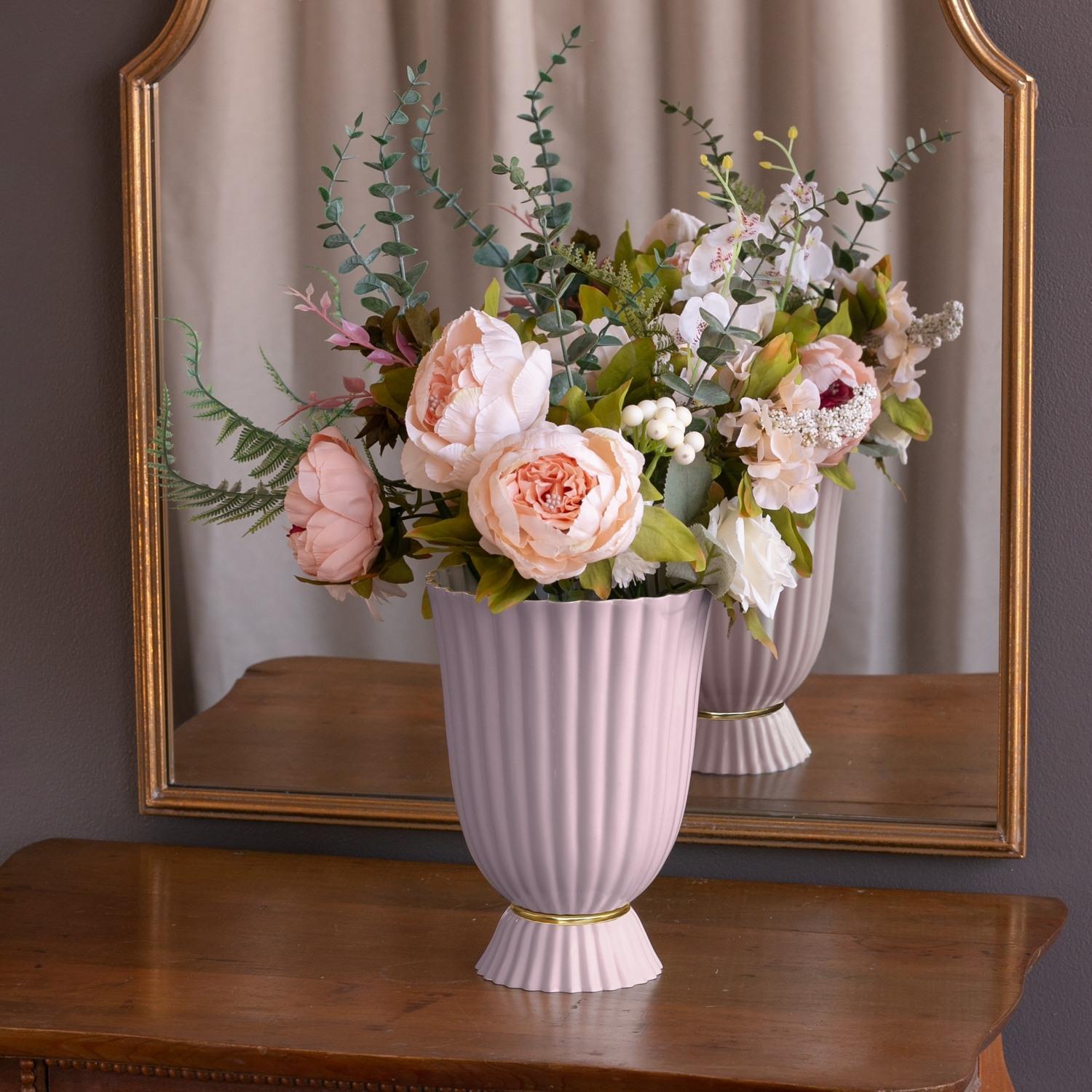 Encanto Vienna Medium Vase in Camellia & White