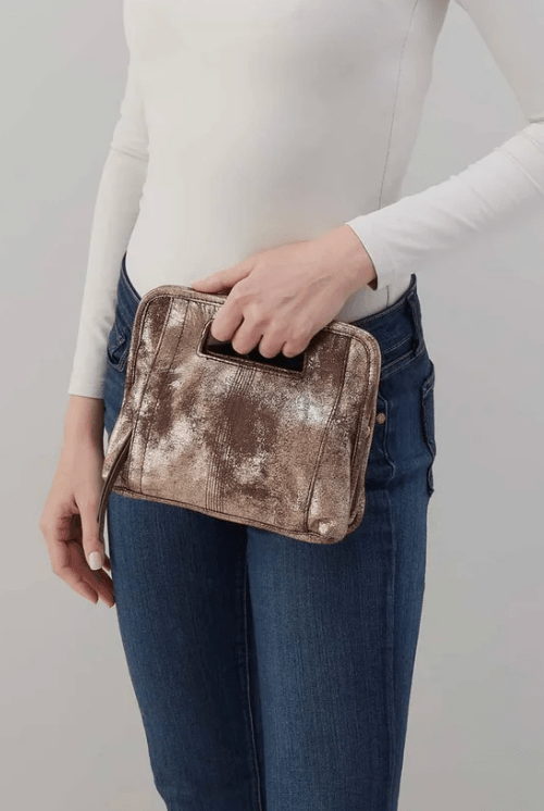 Ace Clutch Metallic Leather in Cocoa Platinum