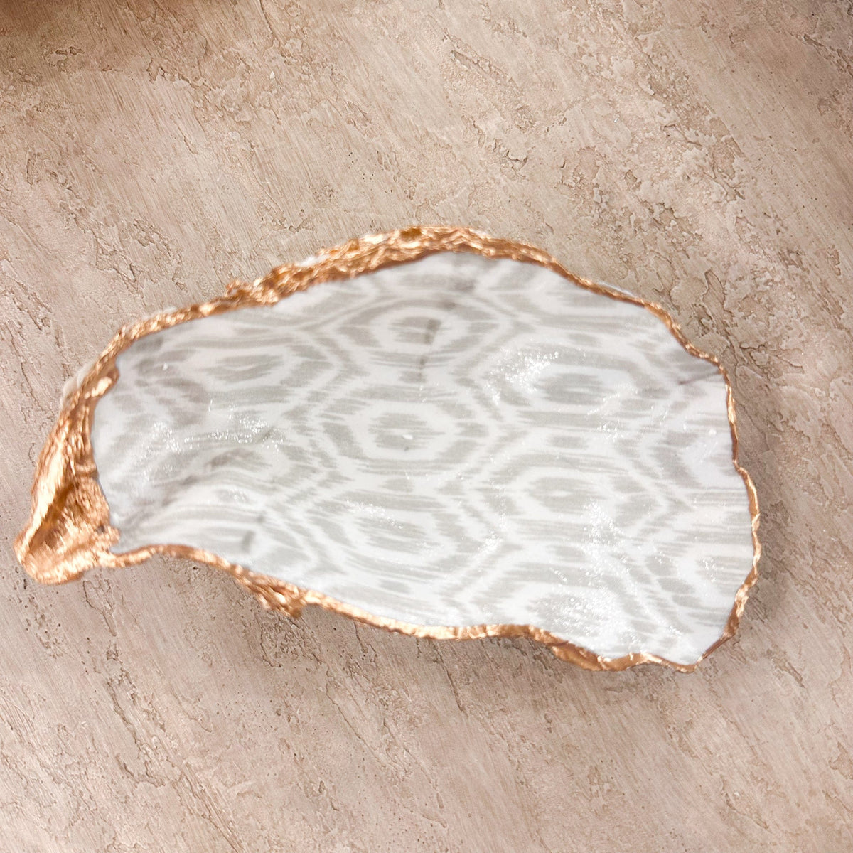 Decoupage Ceramic Oyster Shells, Grey Ikat