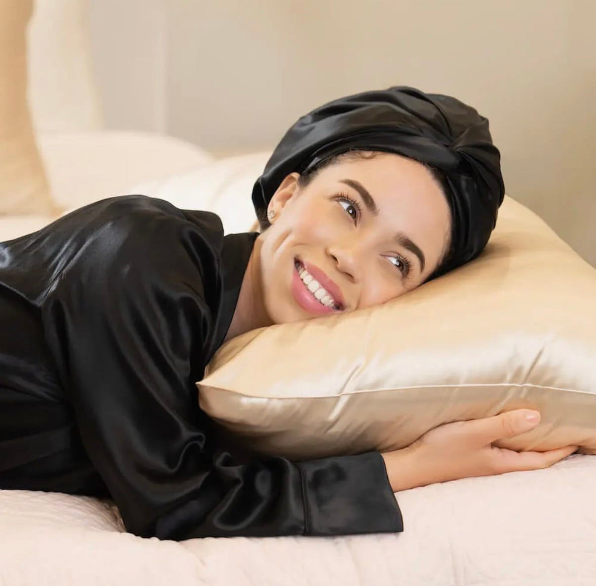 Black Blissy Silk Bonnet