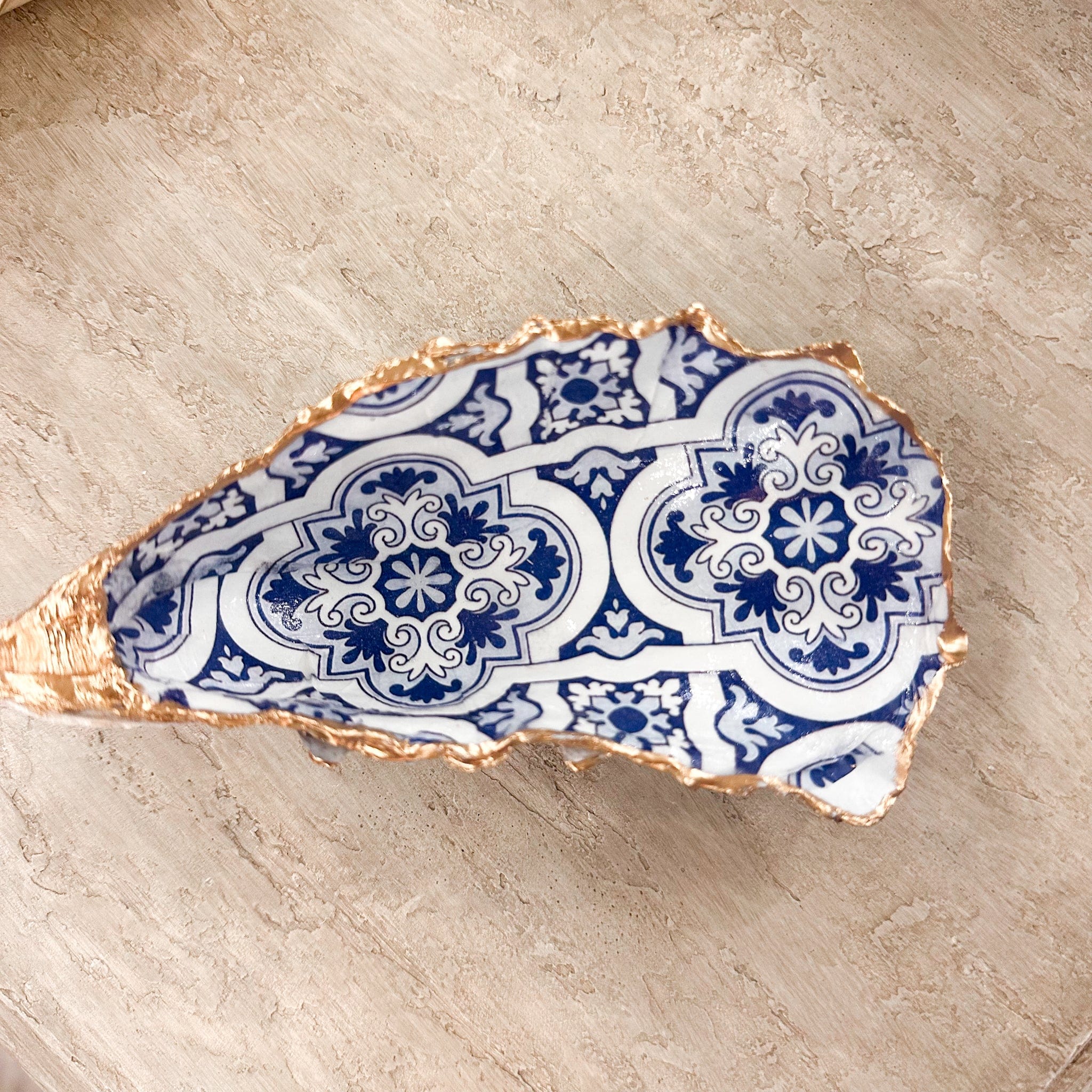 Portuguese Blue Tile Decoupage Ceramic Oyster Shells