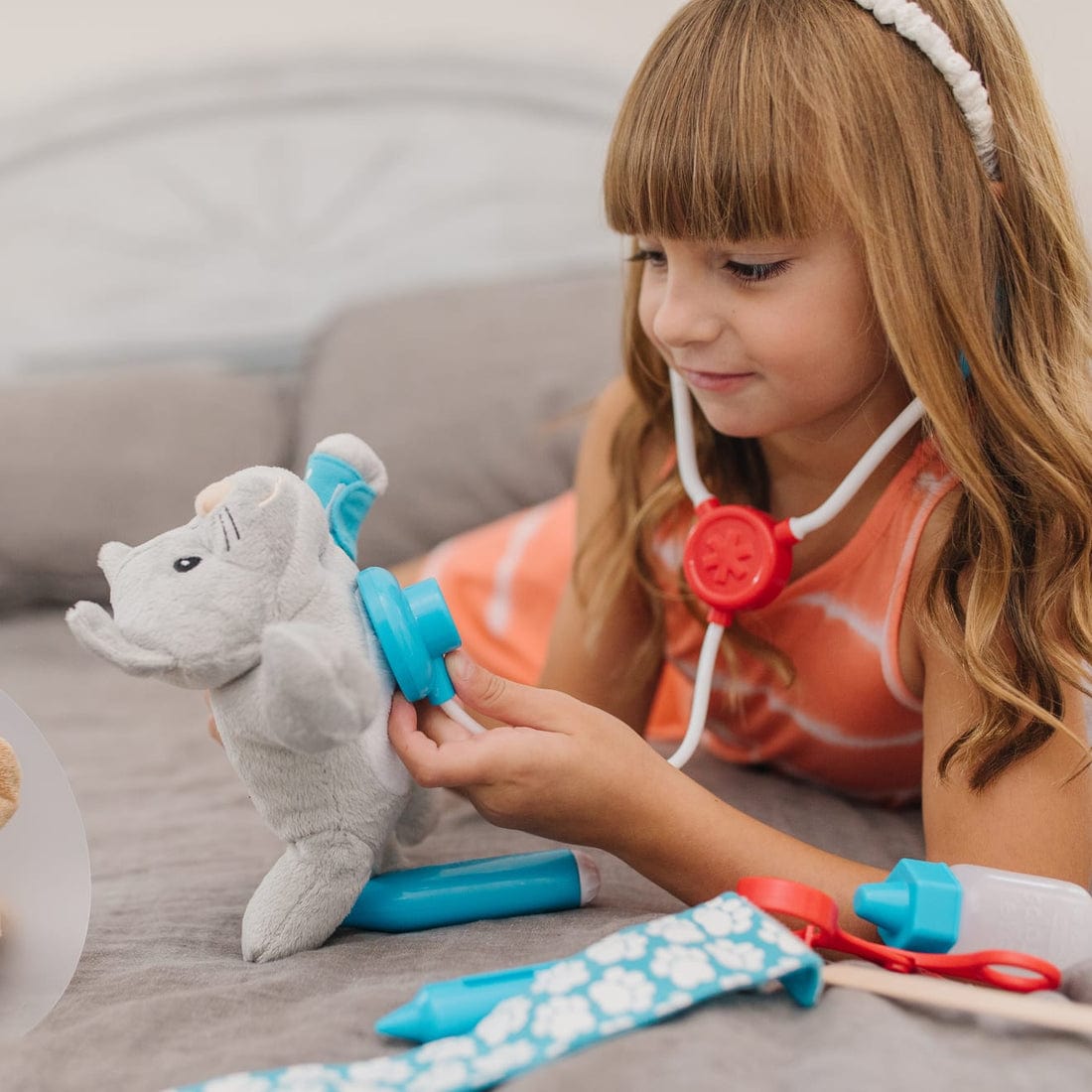 Melissa & Doug Melissa & Doug Examine & Treat Pet Vet Play Set - Little Miss Muffin Children & Home