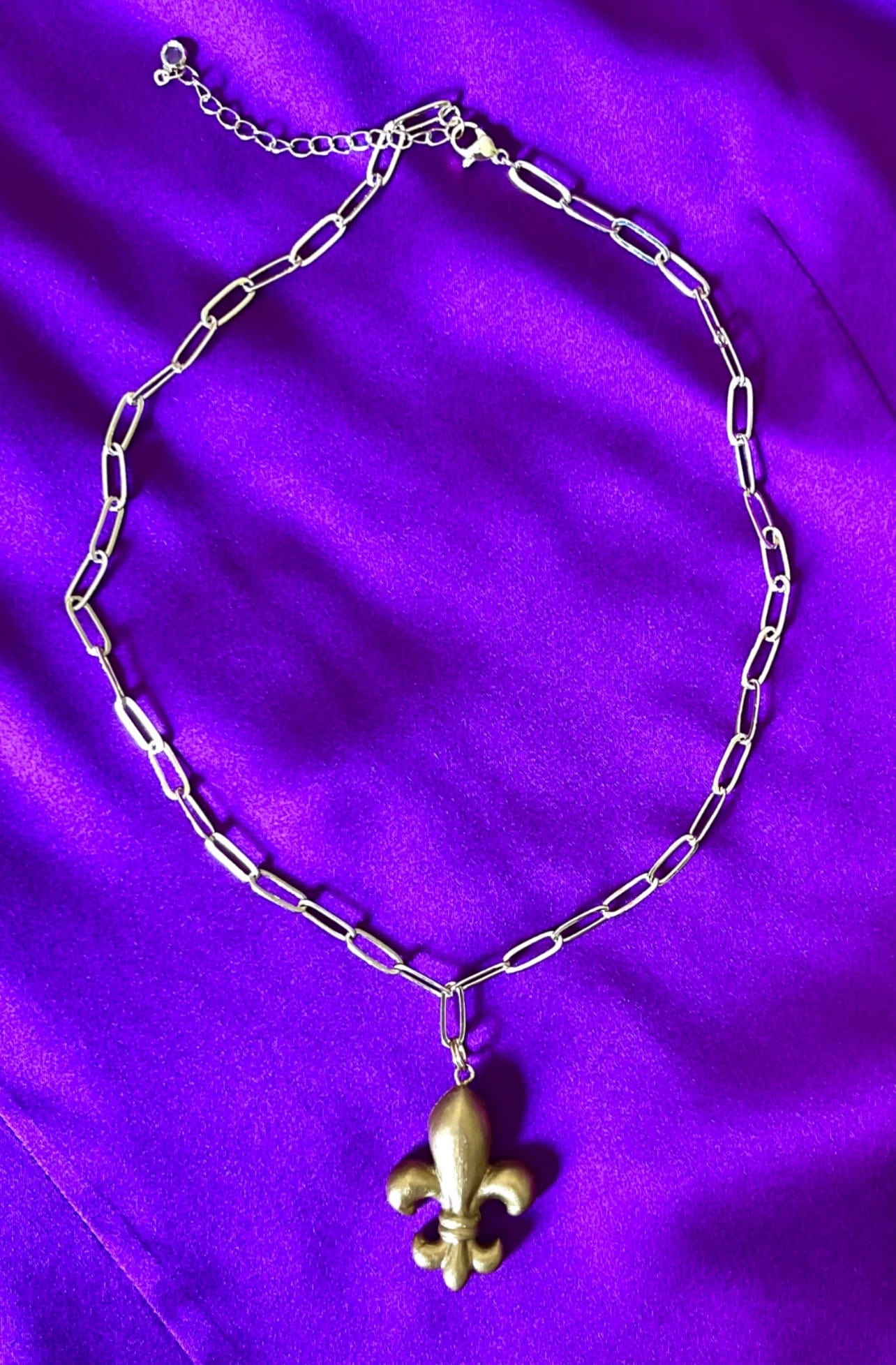 Carol Cassisa Carol Cassisa Fleur de Lis Paper Clip Necklace - Little Miss Muffin Children & Home