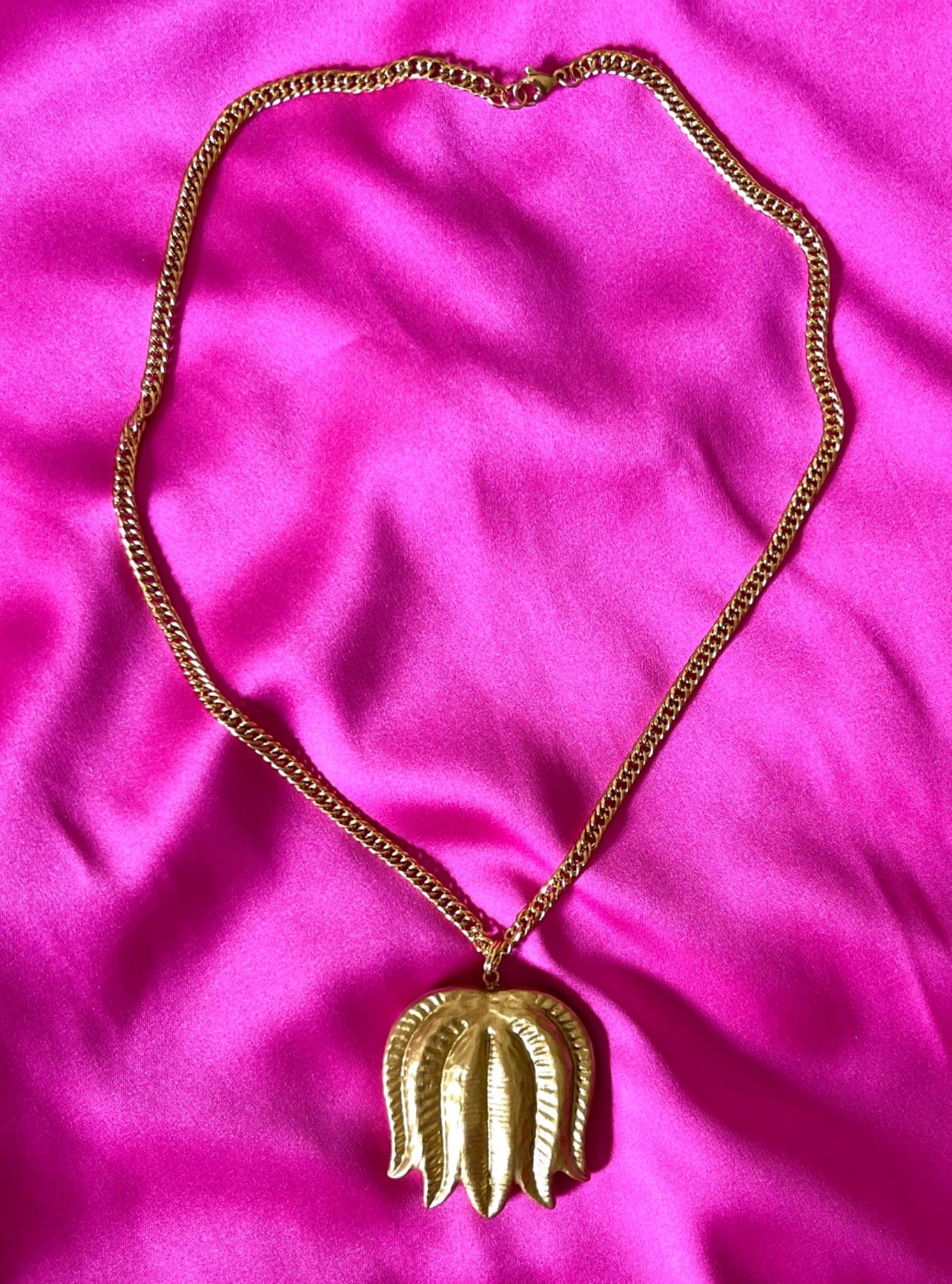 Carol Cassisa Carol Cassisa Marche Tulip Aux Fleurs Gold Chain Necklace - Little Miss Muffin Children & Home
