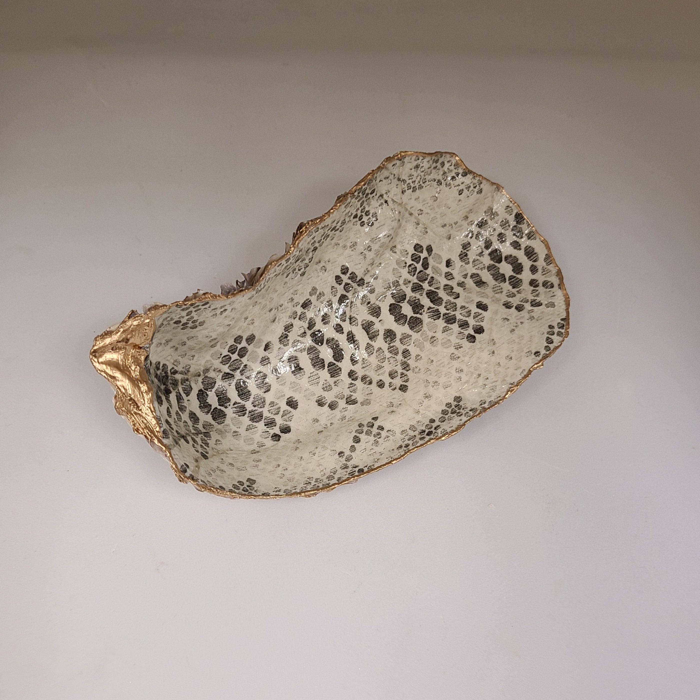 Ten Twenty Six Designs Decoupage Ceramic Oyster Shells - Little Miss Muffin Children & Home