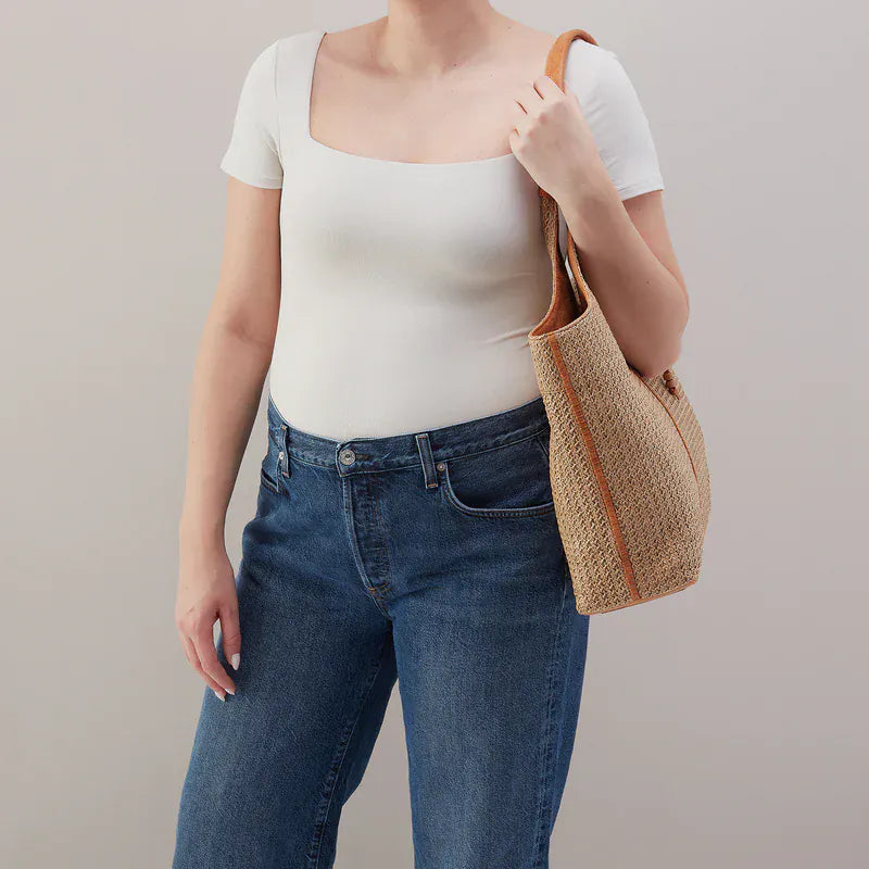 La Jolla Tote in Meadow Woven Straw