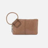 Hobo Sable Wristlet Clutch In Polished Leather in Cashmere