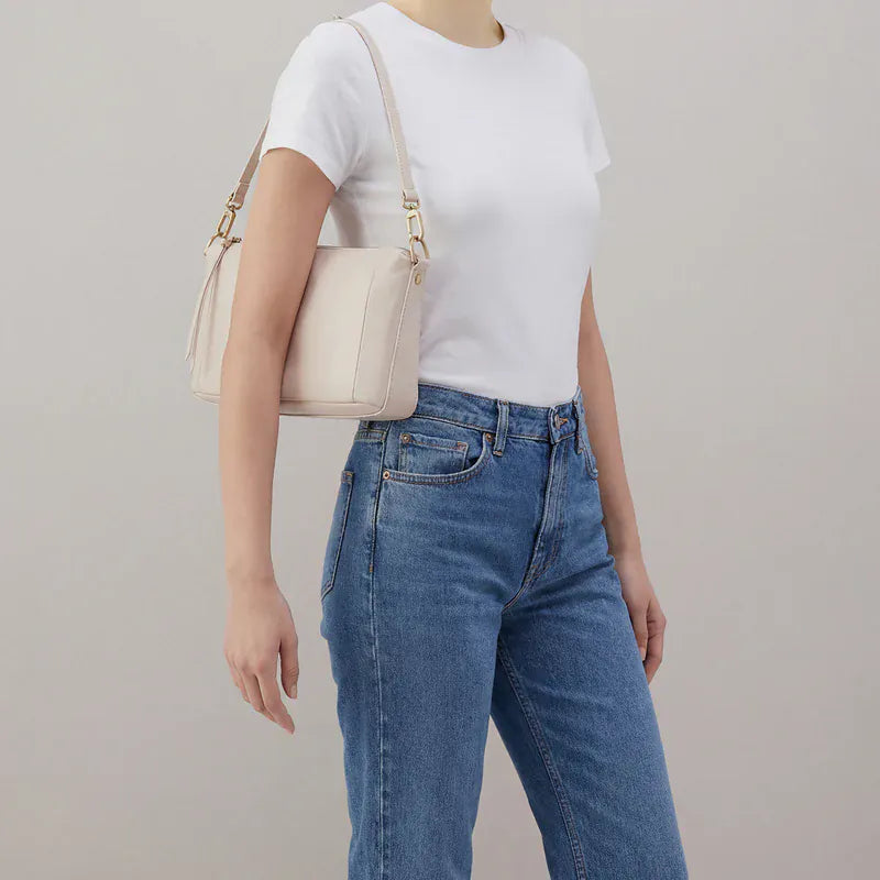 Darcy Carry-All Crossbody in Polished Leather Pale Flax