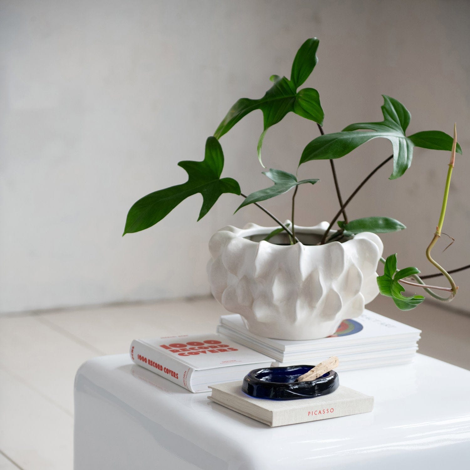 Matte White Stoneware Sculptural Planter (Holds 7" Pot)